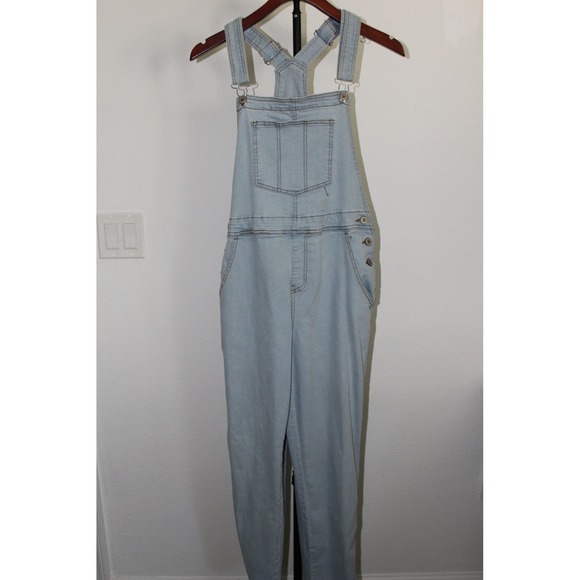 Denim - Women's Light Wash Denim Overalls Slim Leg Adjustable Straps Light Blue Size S